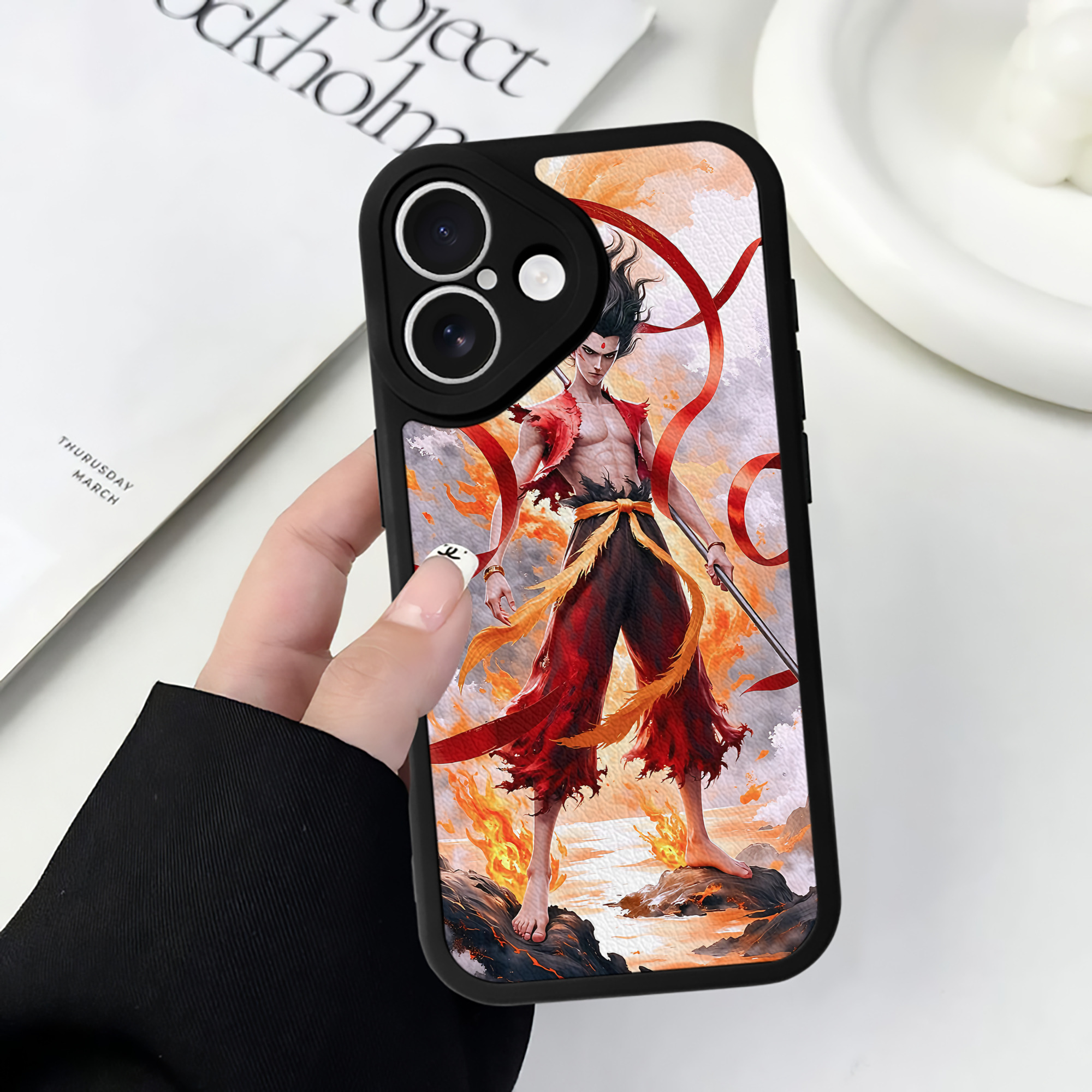 （画像用） Ne Zha 2 ナタ 魔童の大暴れ 【iPhone 16シリーズ対応】シリコンスマホケース（レザー調） 材質：シリコン